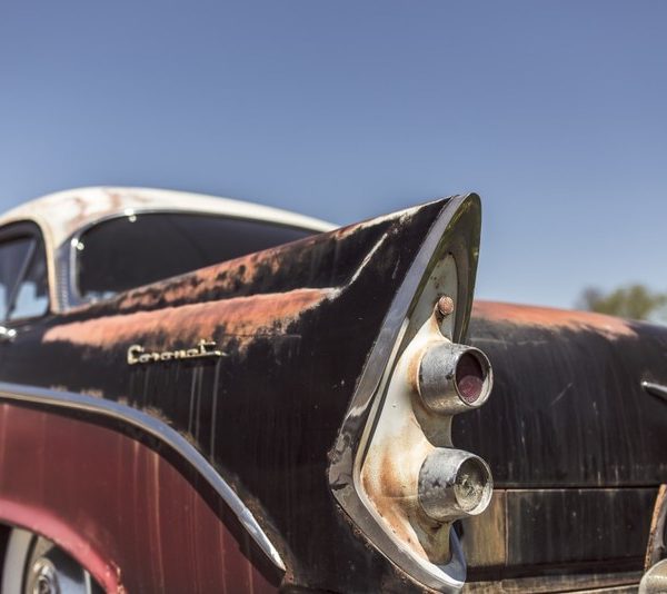 9 Auto Body Repair Experts Share the Secret to Maintaining a Pristine Paint Job