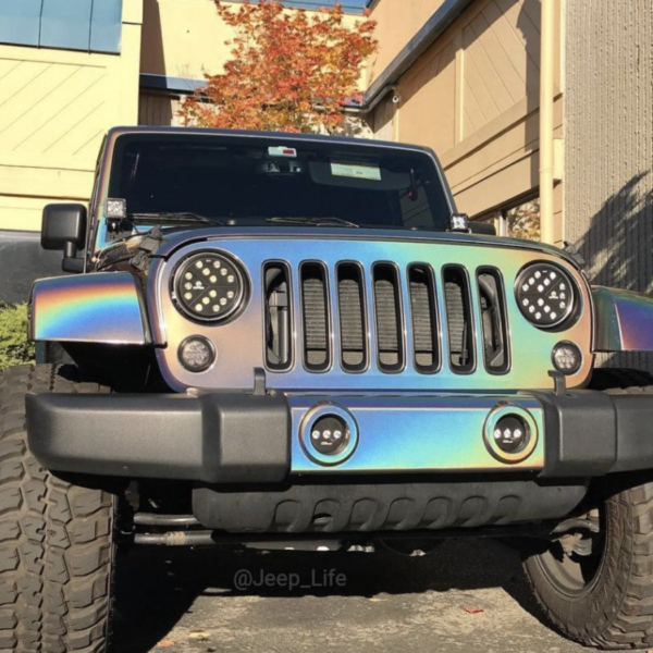 Close up of Jeep with hologrpahic paint