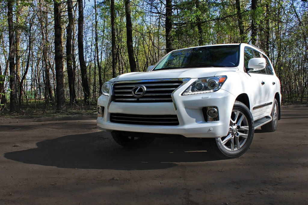 Removing, Painting, and Mounting your Lexus Badges - TouchUpDirect